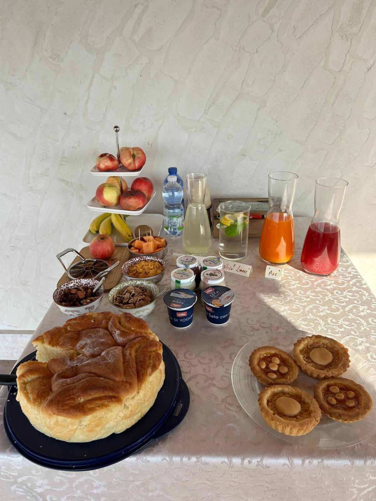 לינה וארוחת בוקר Cavalo La Terrazza In Collina מראה חיצוני תמונה